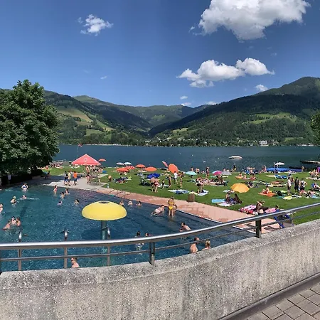 Haus Schmitten – Austrian Alpine Getaways *