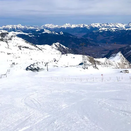 Haus Schmitten – Austrian Alpine Getaways *