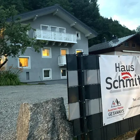 Haus Schmitten - Austrian Alpine Getaways