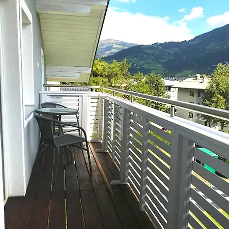 Haus Schmitten - Austrian Alpine Getaways * 젤암제